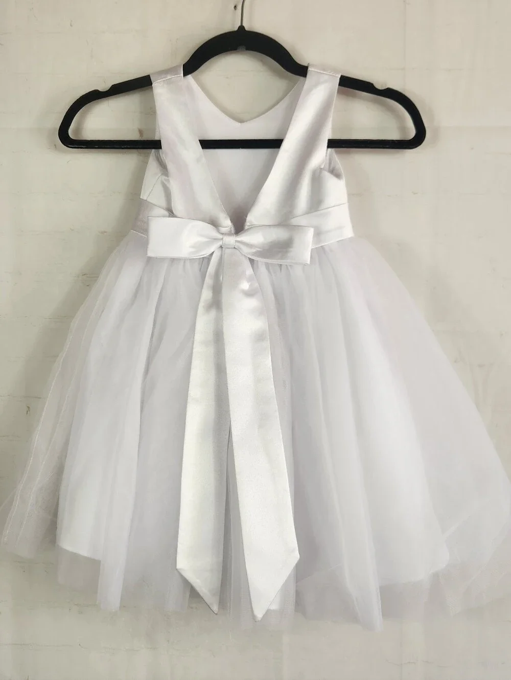 AZAZIE Marlee Flower Girl Dress White Satin Tulle Bow Back Wedding Size 3 NWT